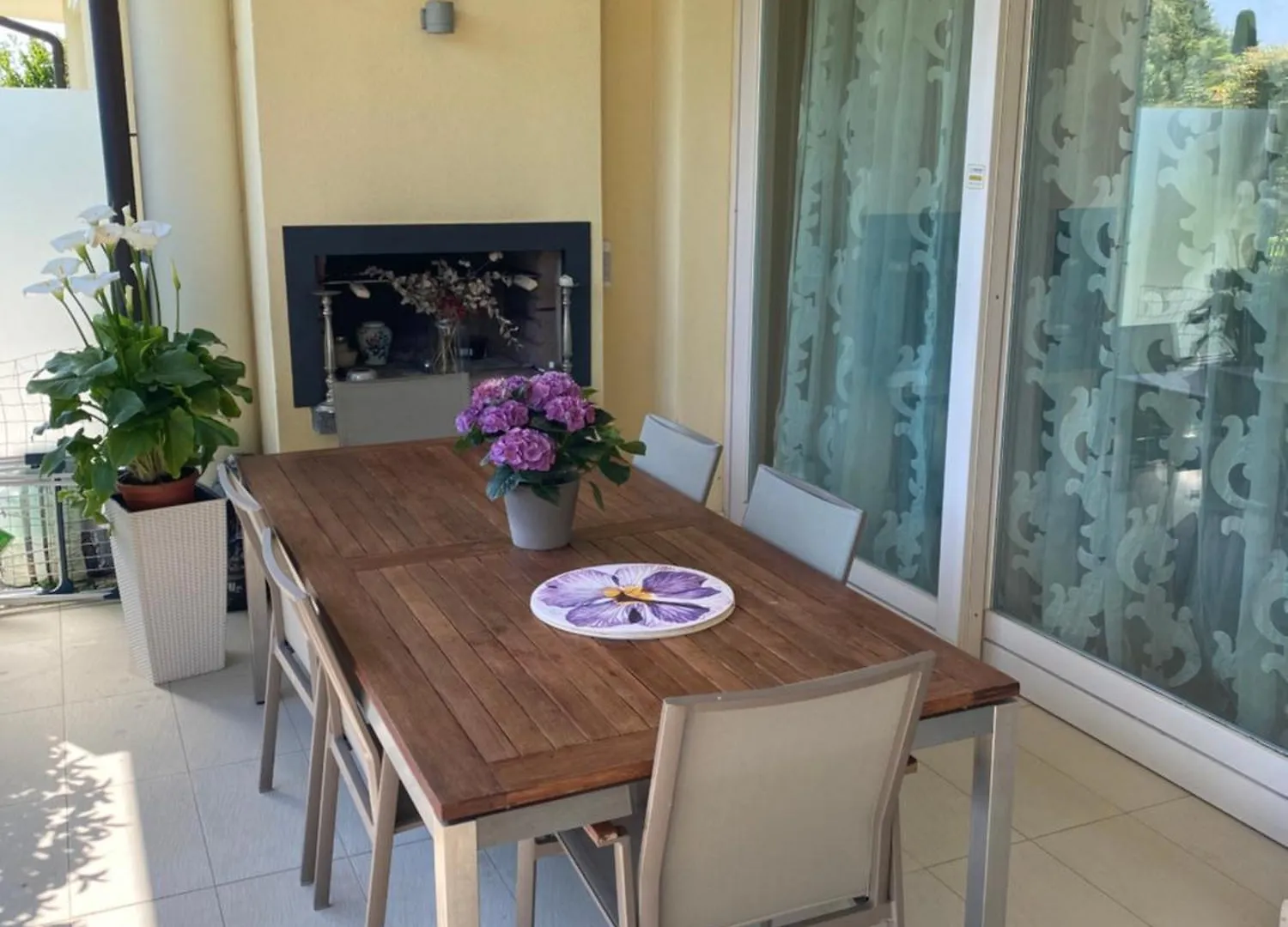Casa D'Arte Apartment Sirmione Italy